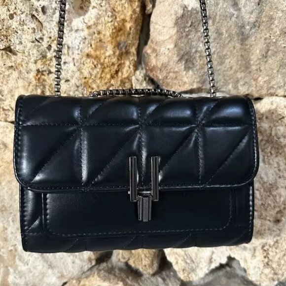 Black Quilted Chain Shoulder Bag with Red Interior – Elegant Crossbody Purse - Picture 7 of 7